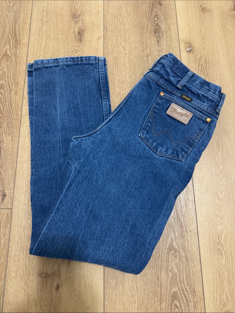 Wrangler Men’s Indigo Straight Leg Jeans 936DEN